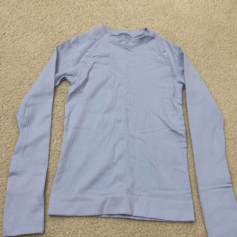 Lululemon long sleeve workout top